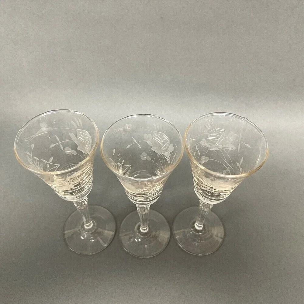 Vintage Wine Glasses‎ Clear Glass Etched Roses Flowers Floral 5 3/8